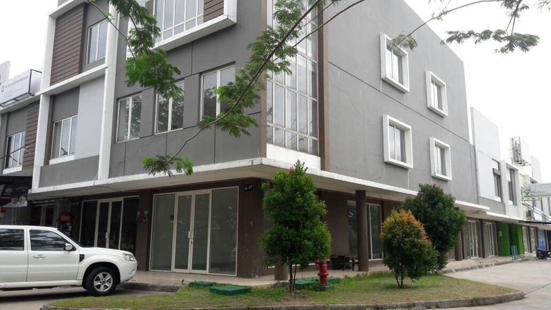 sewa ruko lippo cikarang cosmo foto facade