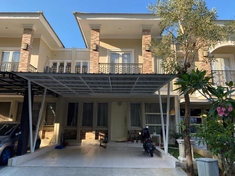 Dijual Rumah di Lippo Cikarang Cluster Ambrosia 3+1 Kamar Tidur Murah Rapi Siap Huni