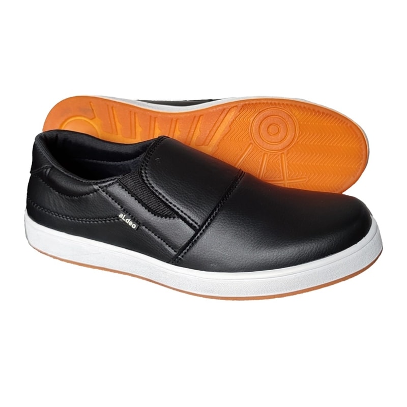 Sepatu Slip On