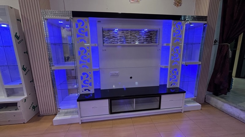 toko furniture di Palembang - display buffet tv jumbo di Vermont Office & Home Living Palembang