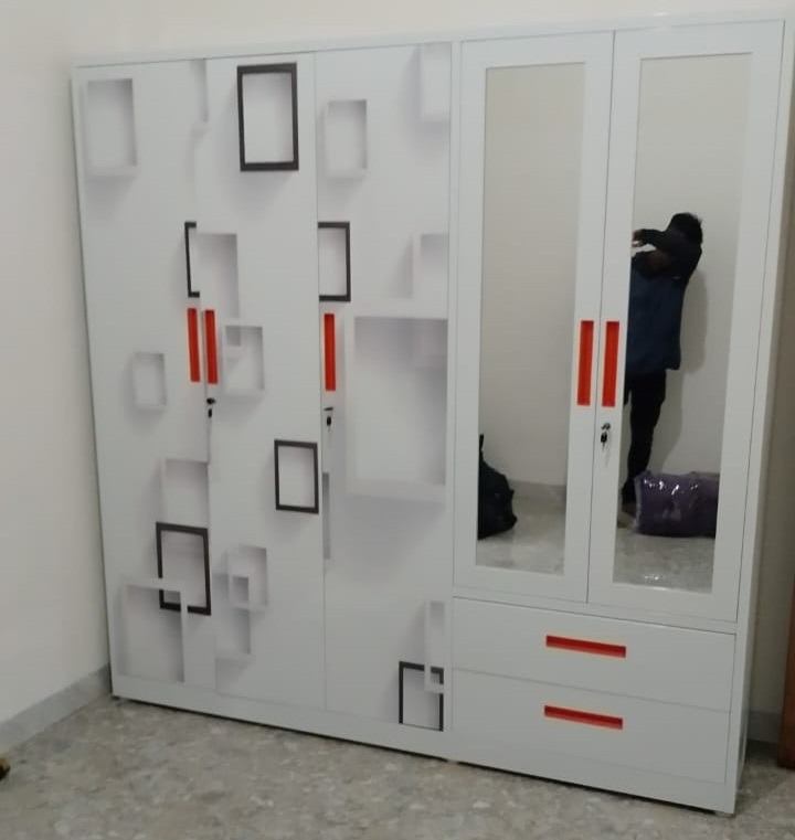 Lemari pakaian bahan plat besi lebar 200x200 cm