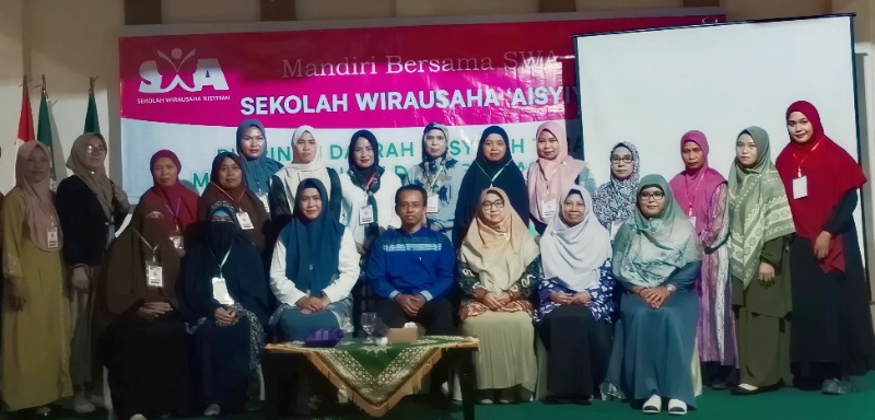 Almarhamah Serap Ilmu Wirausaha: Strategi Bisnis Dibedah Habis di Pelatihan Inspiratif Ini!
