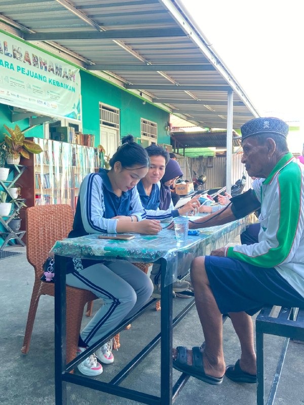 Screening kesehatan lansia almarhamah