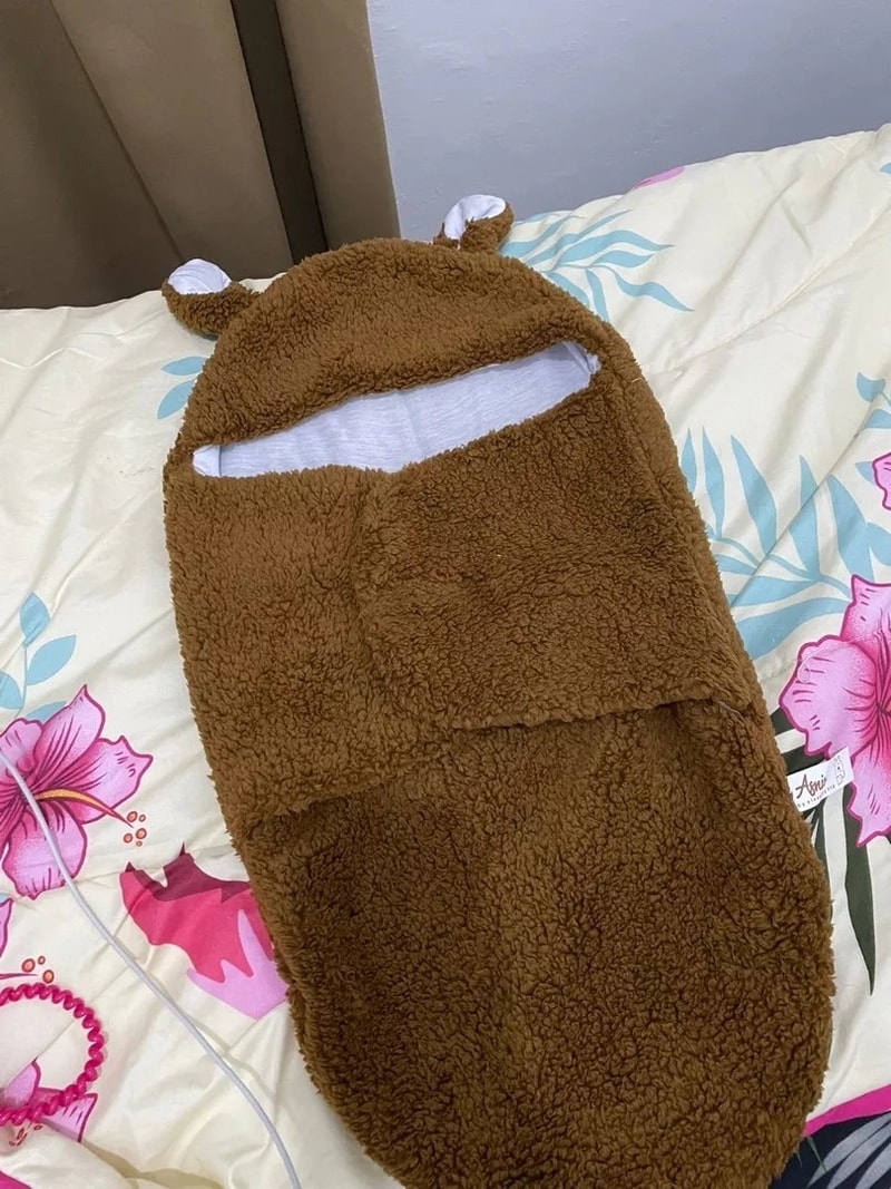 Car Visor Storage Bag terbuat dari kulit berkualitas tinggi